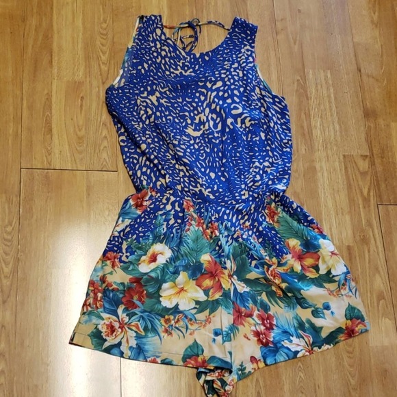 Traffic People mixed pattern romper sz small